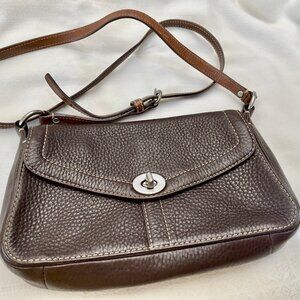 Vintage Casual Coach Shoulder Bag - Brown Calfskin Finish - Mint